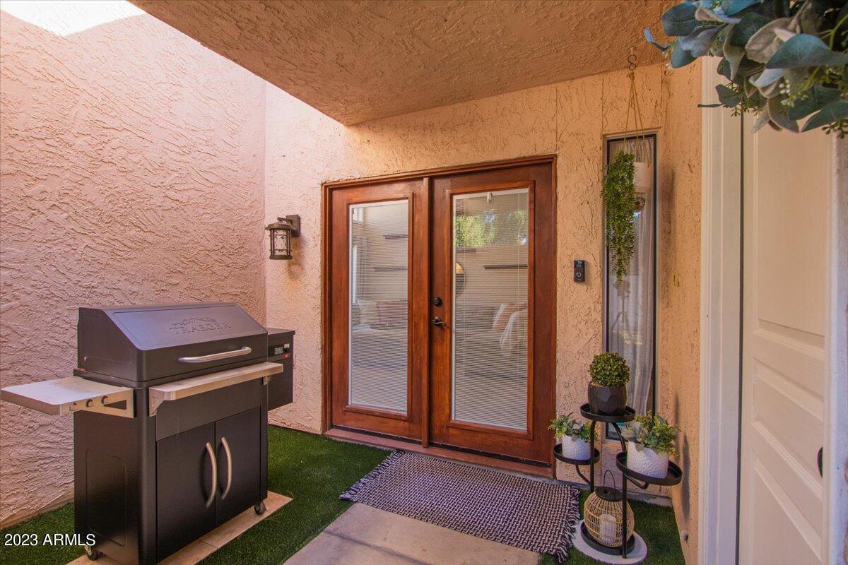 930 South Dobson Road, Unit 55 Mesa, AZ 85202 - Photo 3 of 31 23-47234346