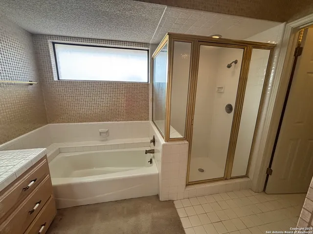 $260,000 | 5910 Crescent Falls, Windcrest, TX 78239