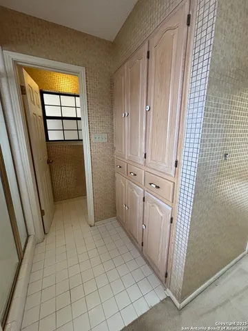 $260,000 | 5910 Crescent Falls, Windcrest, TX 78239