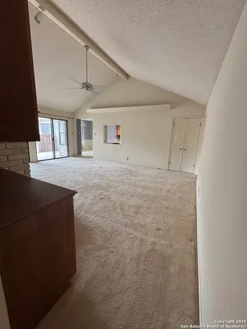 $260,000 | 5910 Crescent Falls, Windcrest, TX 78239