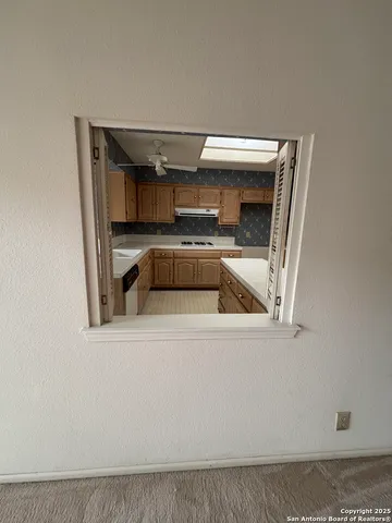 $260,000 | 5910 Crescent Falls, Windcrest, TX 78239