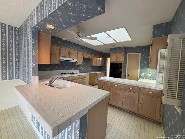 $260,000 | 5910 Crescent Falls, Windcrest, TX 78239