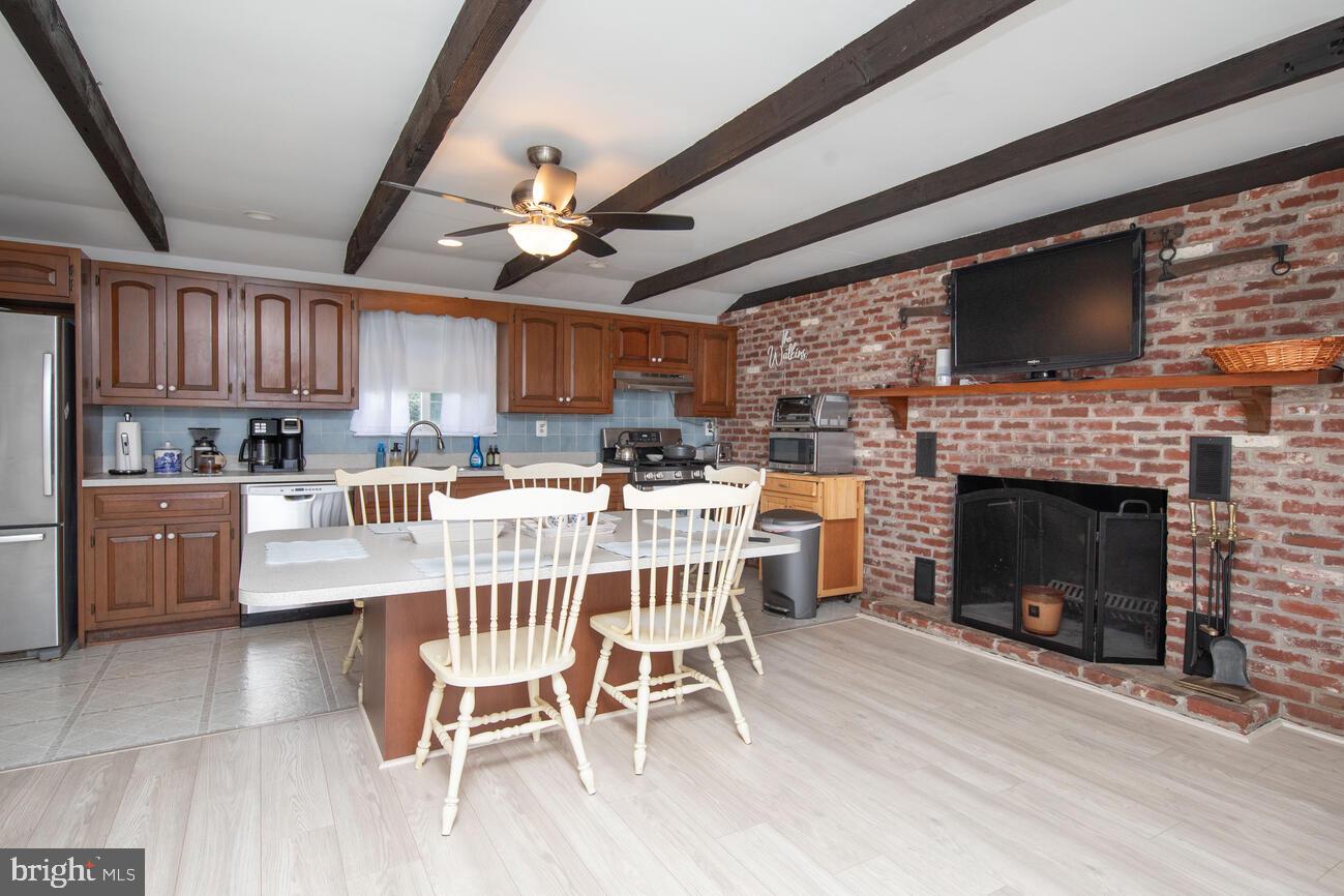 3441 Buck Road Huntingdon Valley, PA 19006 - Photo 11 of 31 Kitchen