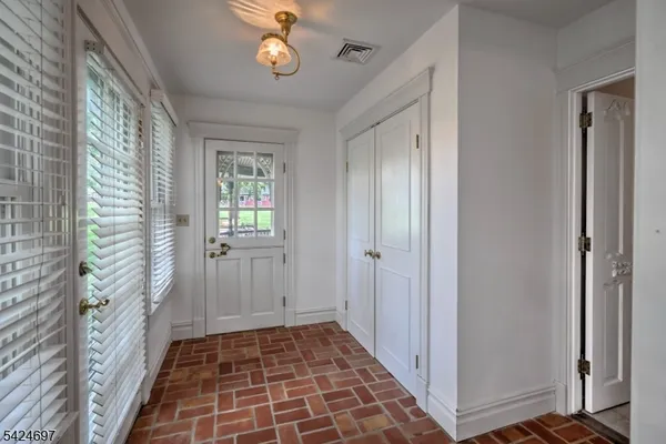 $6,000 | 1905 East River Road, Bedminster, NJ 07921