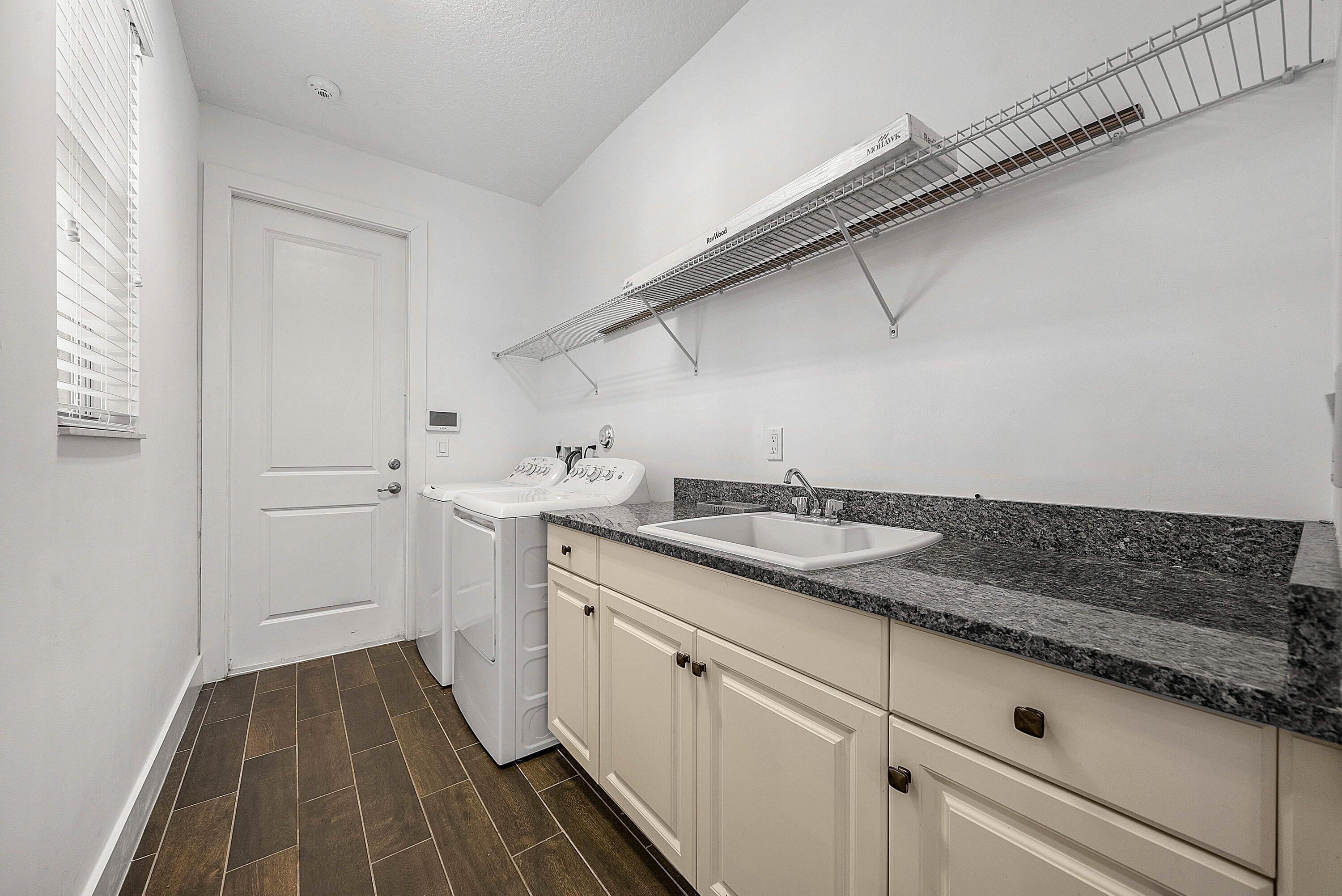 1107 Timber Reap Trail Loxahatchee, FL 33470 - Photo 24 of 83 Laundry