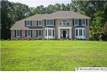 10 Risa Benjamin Way Freehold, NJ 07728 - Photo 1 of 3 Primary Photo
