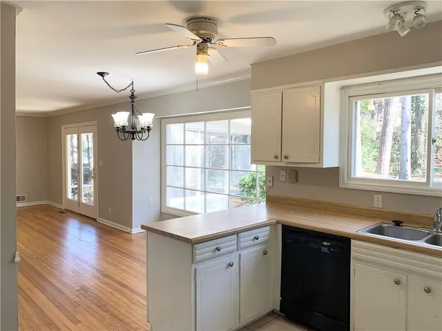 $2,800 | 4625 Kings Down Road, Dunwoody, GA 30338