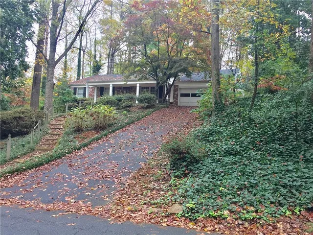 $2,800 | 4625 Kings Down Road, Dunwoody, GA 30338