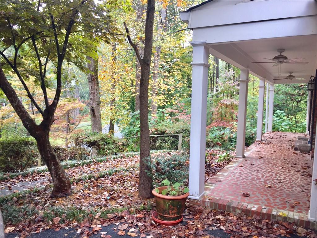 4625 Kings Down Road Dunwoody, GA 30338 - Photo 4 of 32