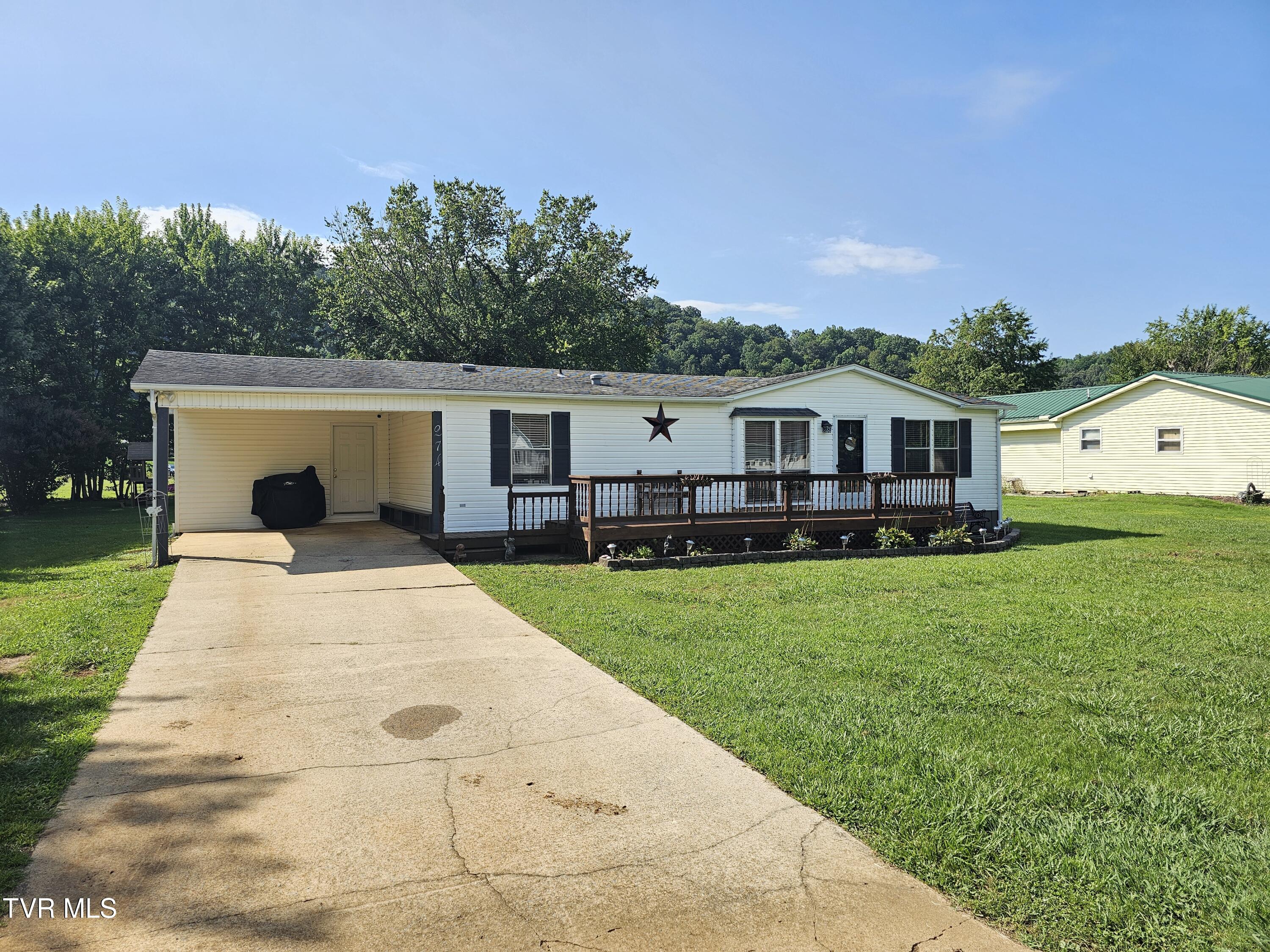 274 Price Road Elizabethton, TN 37643 - Photo 1 of 41 20250730_102513