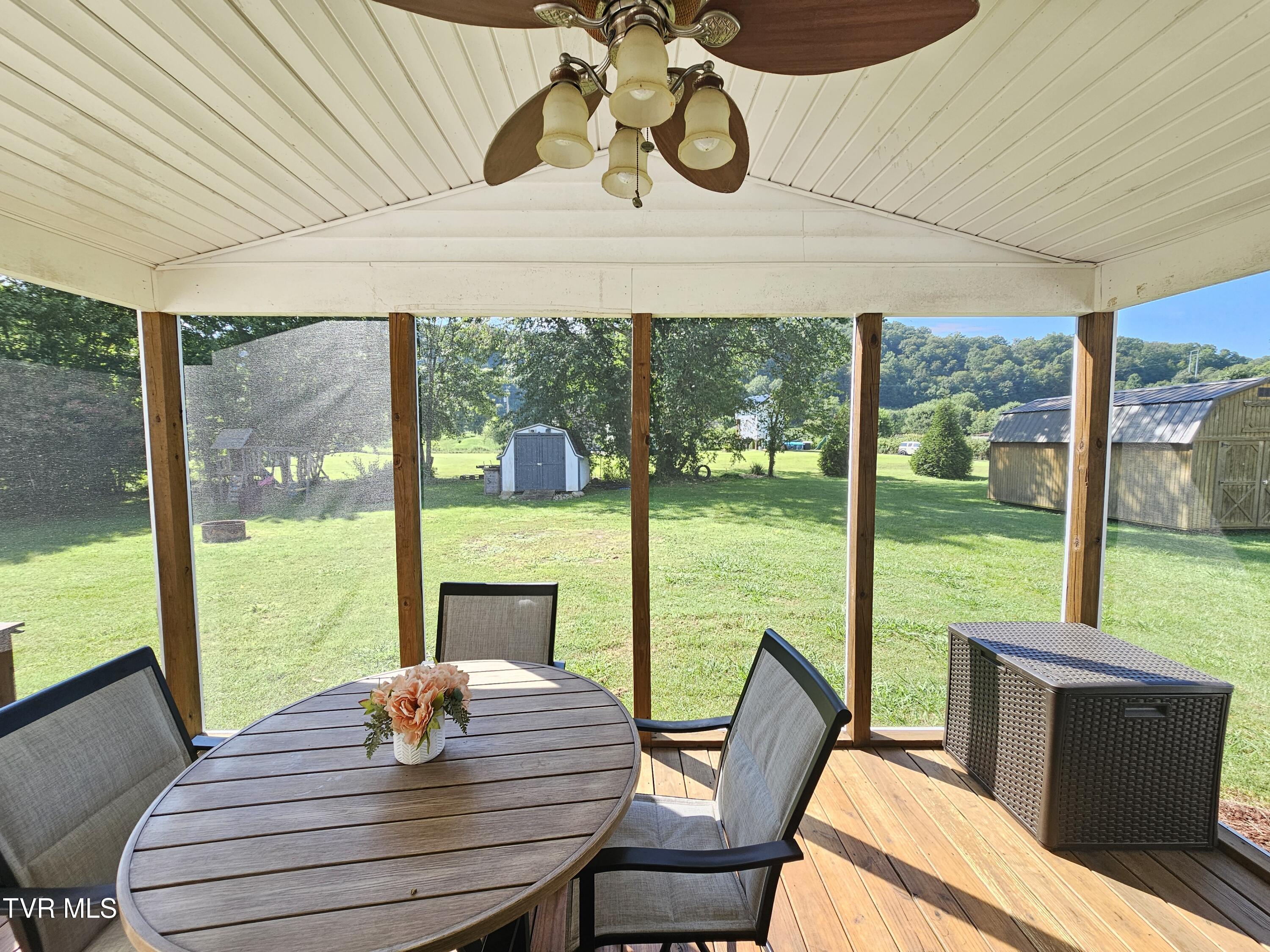 274 Price Road Elizabethton, TN 37643 - Photo 34 of 41 20250730_103147