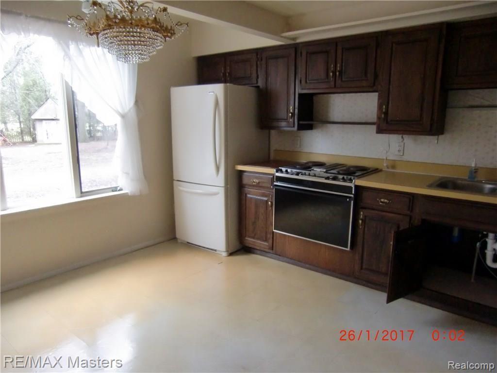 24701 Haggerty Road New Boston, MI 48164 - Photo 22 of 33 CIMG3655.JPG