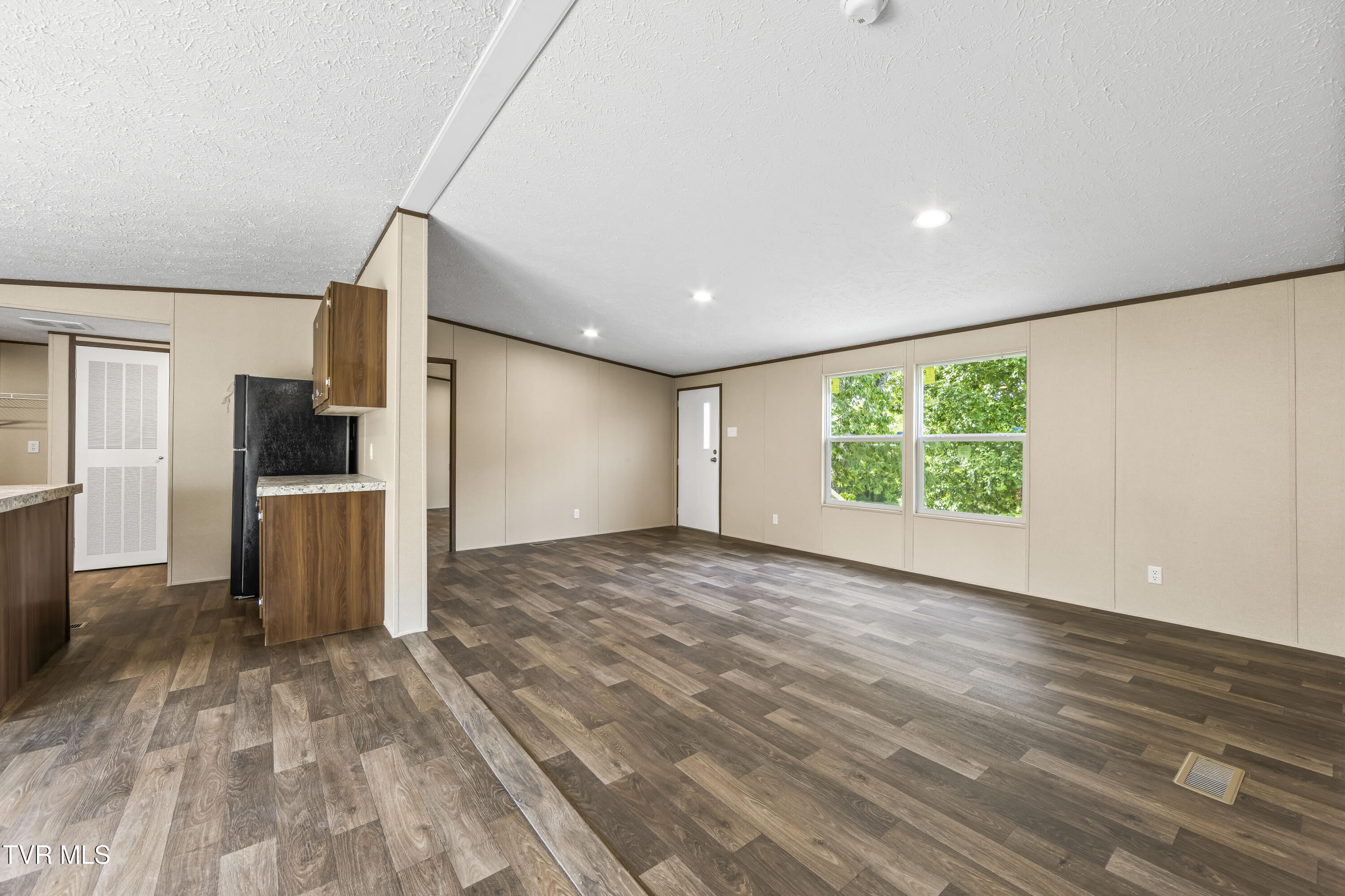 1826 Loop Road La Follette, TN 37766 - Photo 13 of 40 a1006A6910