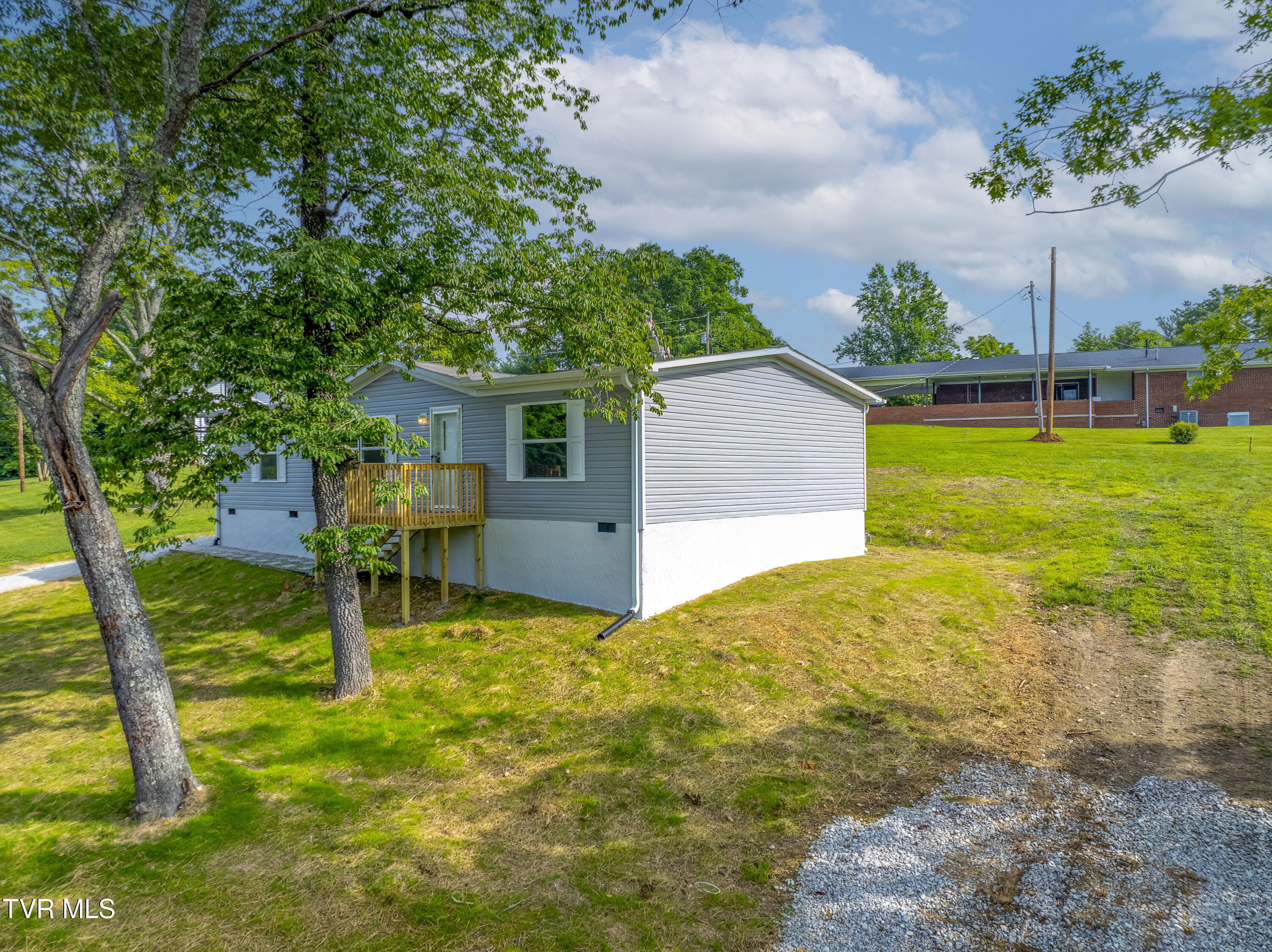 1826 Loop Road La Follette, TN 37766 - Photo 2 of 40 a1DJI_0449-HDR