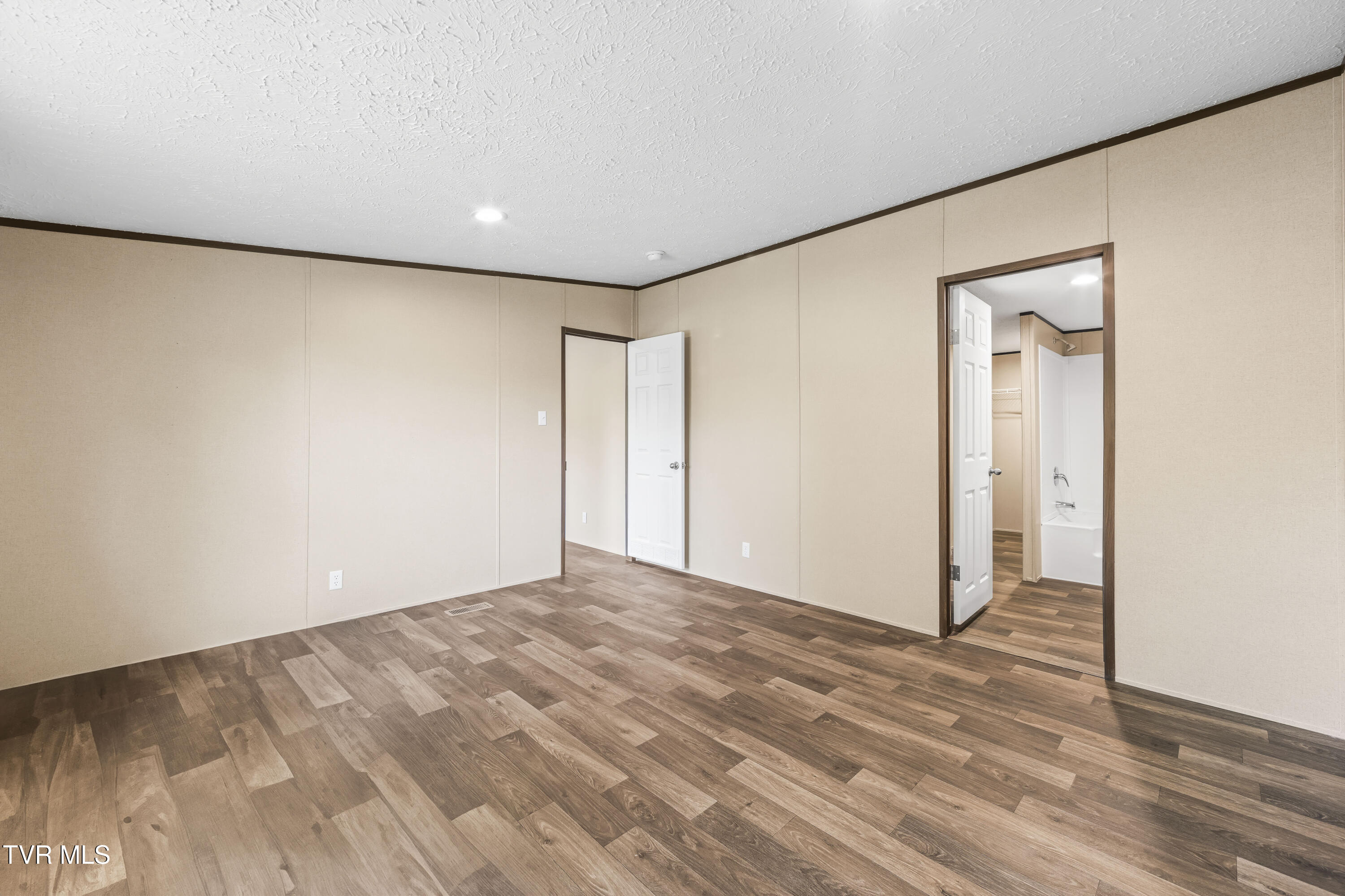 1826 Loop Road La Follette, TN 37766 - Photo 21 of 40 a1006A6970