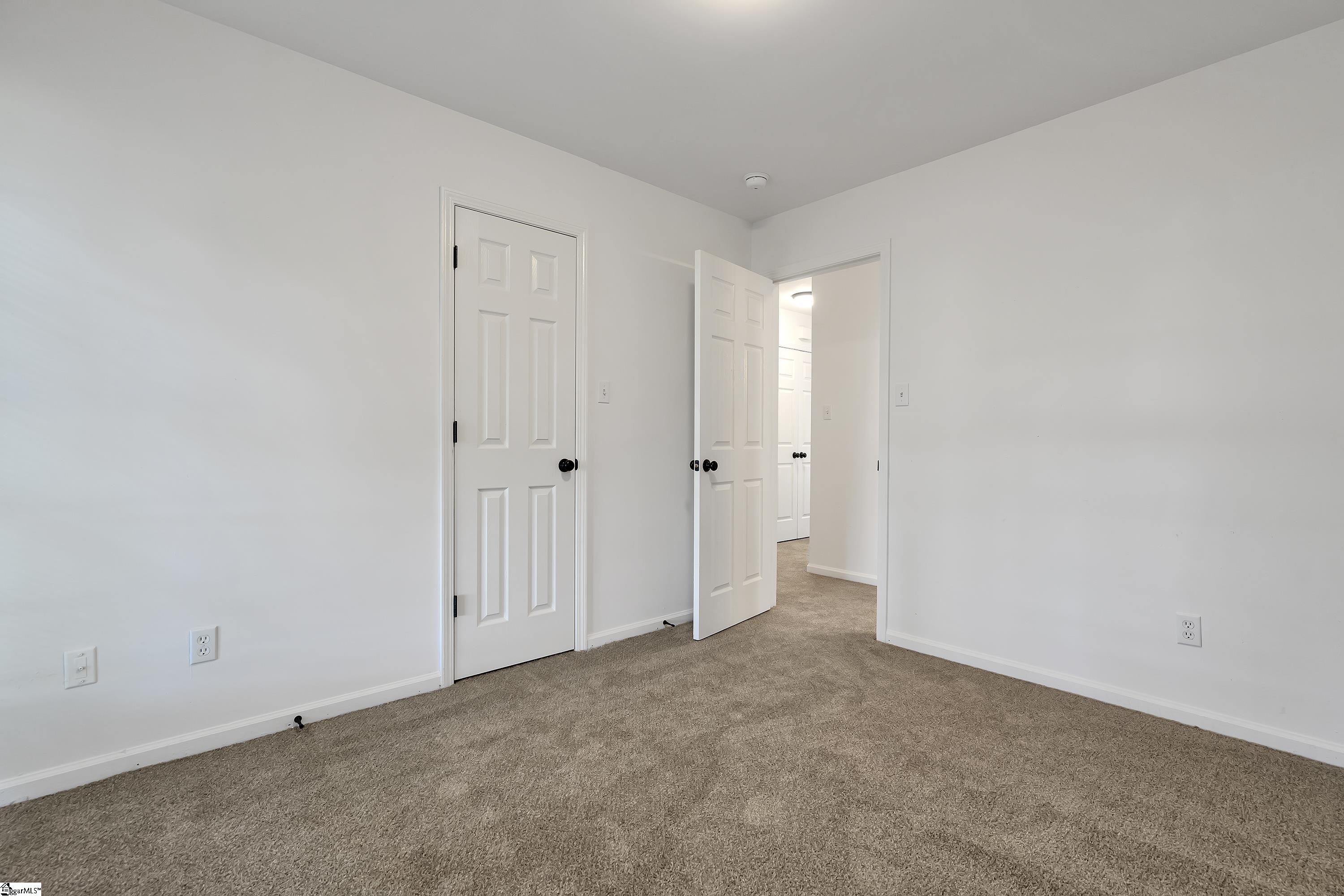 210 Dillard Road Duncan, SC 29334 - Photo 12 of 27 Gallery Image 12