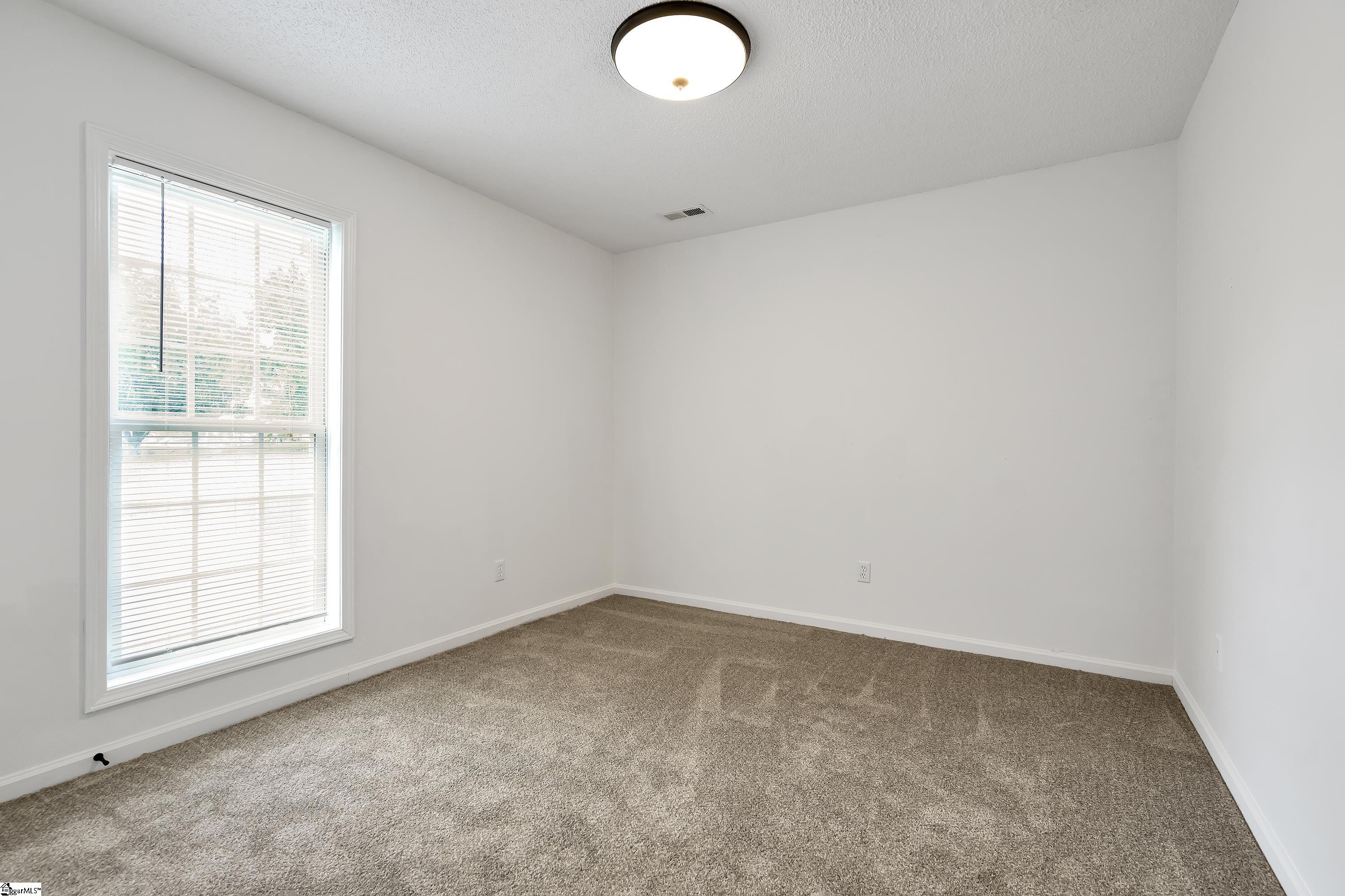 210 Dillard Road Duncan, SC 29334 - Photo 14 of 27 Gallery Image 14