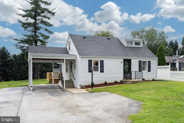 $2,875 | 4 Buttonwood Avenue, Malvern, PA 19355