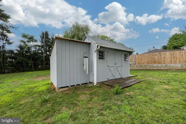 $2,875 | 4 Buttonwood Avenue, Malvern, PA 19355