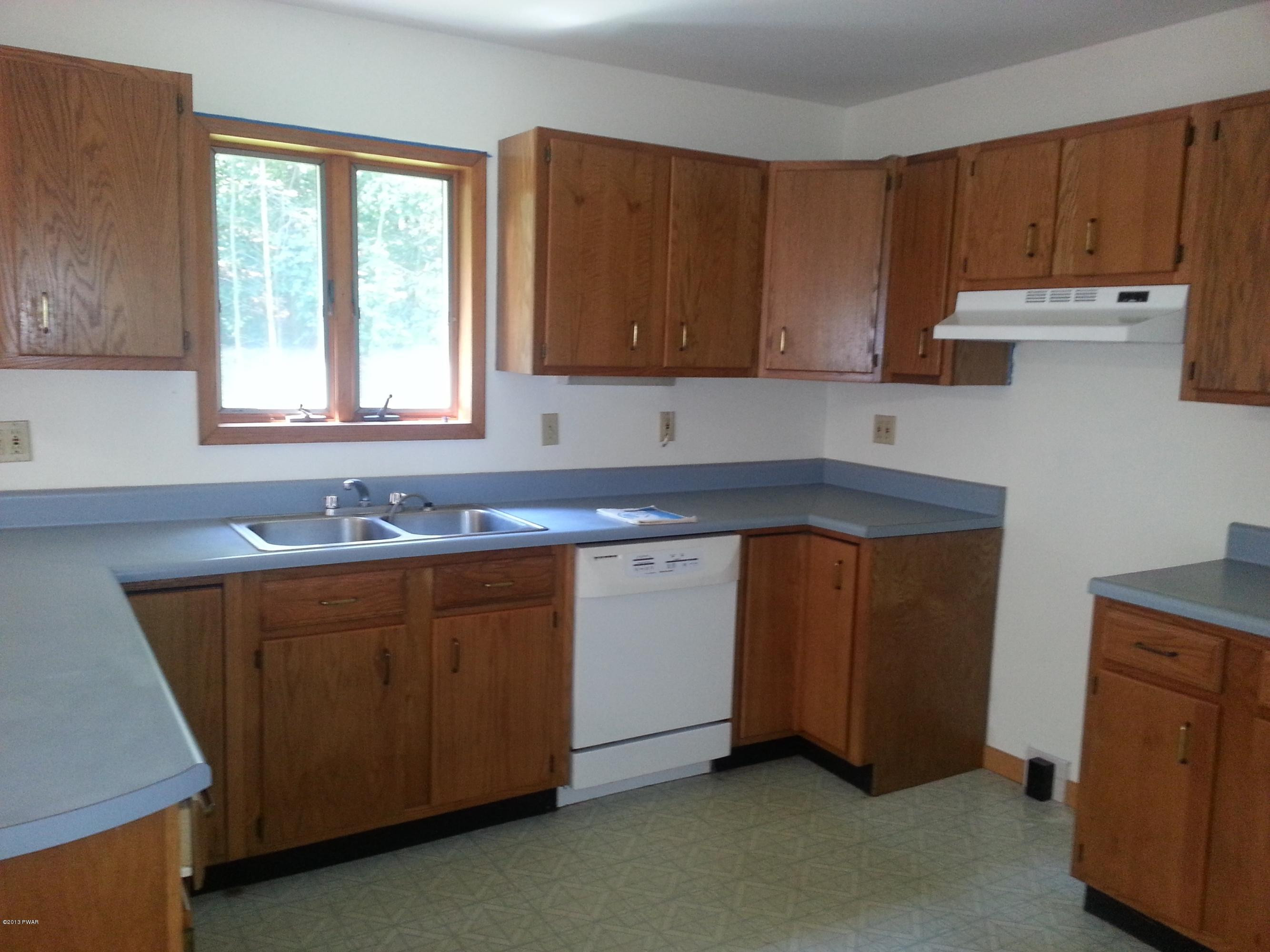 198 Greeley Lake Road Greeley, PA 18425 - Photo 5 of 28