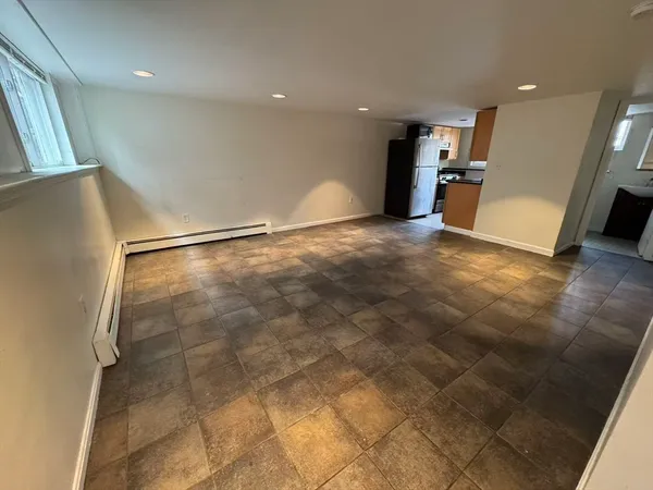 $2,250 | 2 Hingham Street, Unit 4B, Cambridge, MA 02139