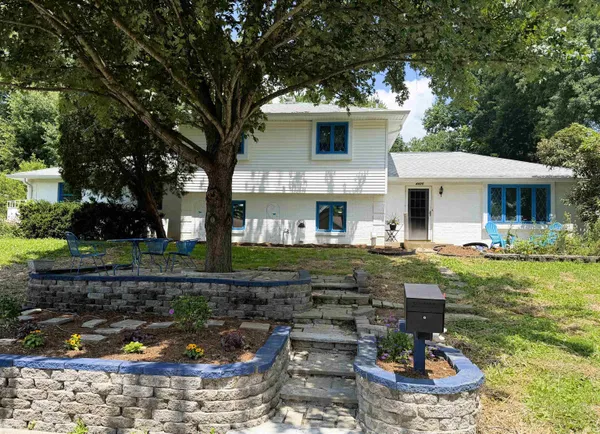 $379,900 | 4425 East Cambridge Court, Bloomington, IN 47408