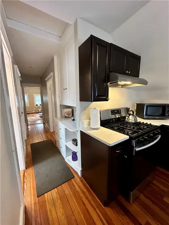 $1,900 | 1001 Narragansett Boulevard, Unit 1, Providence, RI 02905