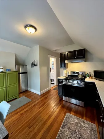 $1,900 | 1001 Narragansett Boulevard, Unit 1, Providence, RI 02905