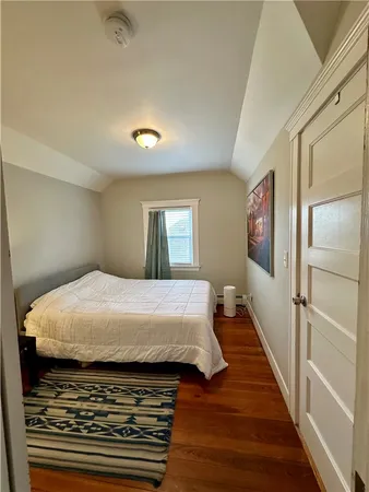 $1,900 | 1001 Narragansett Boulevard, Unit 1, Providence, RI 02905