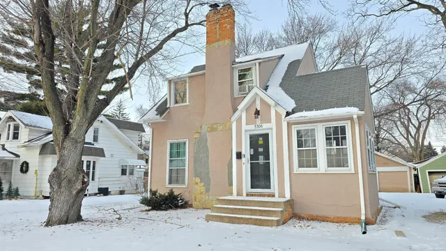 $269,900 | 3306 Keewaydin Place, Minneapolis, MN 55417