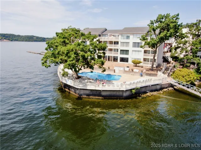 $254,000 | 431 Barbra Le Ln Ln Lake, Unit 2A, Lake Ozark, MO 65049