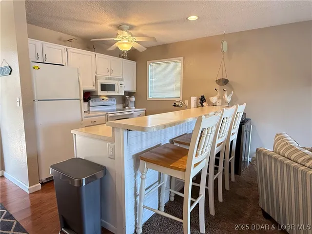 $254,000 | 431 Barbra Le Ln Ln Lake, Unit 2A, Lake Ozark, MO 65049