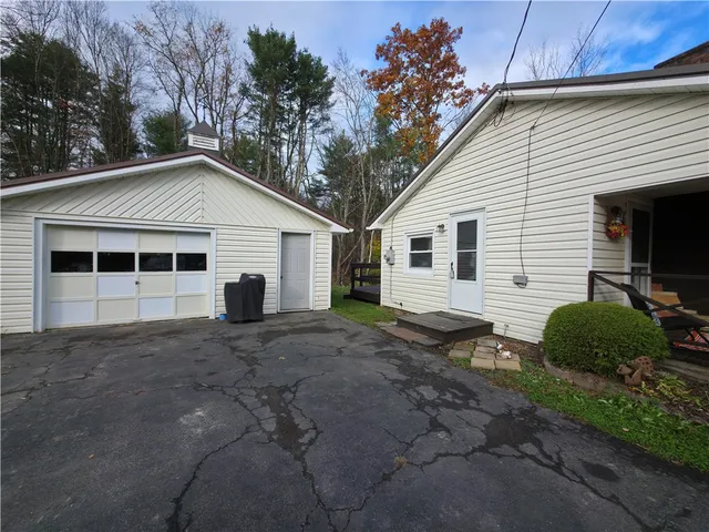 $179,900 | 927 Breesport N Chemung Road, Baldwin, NY 14861