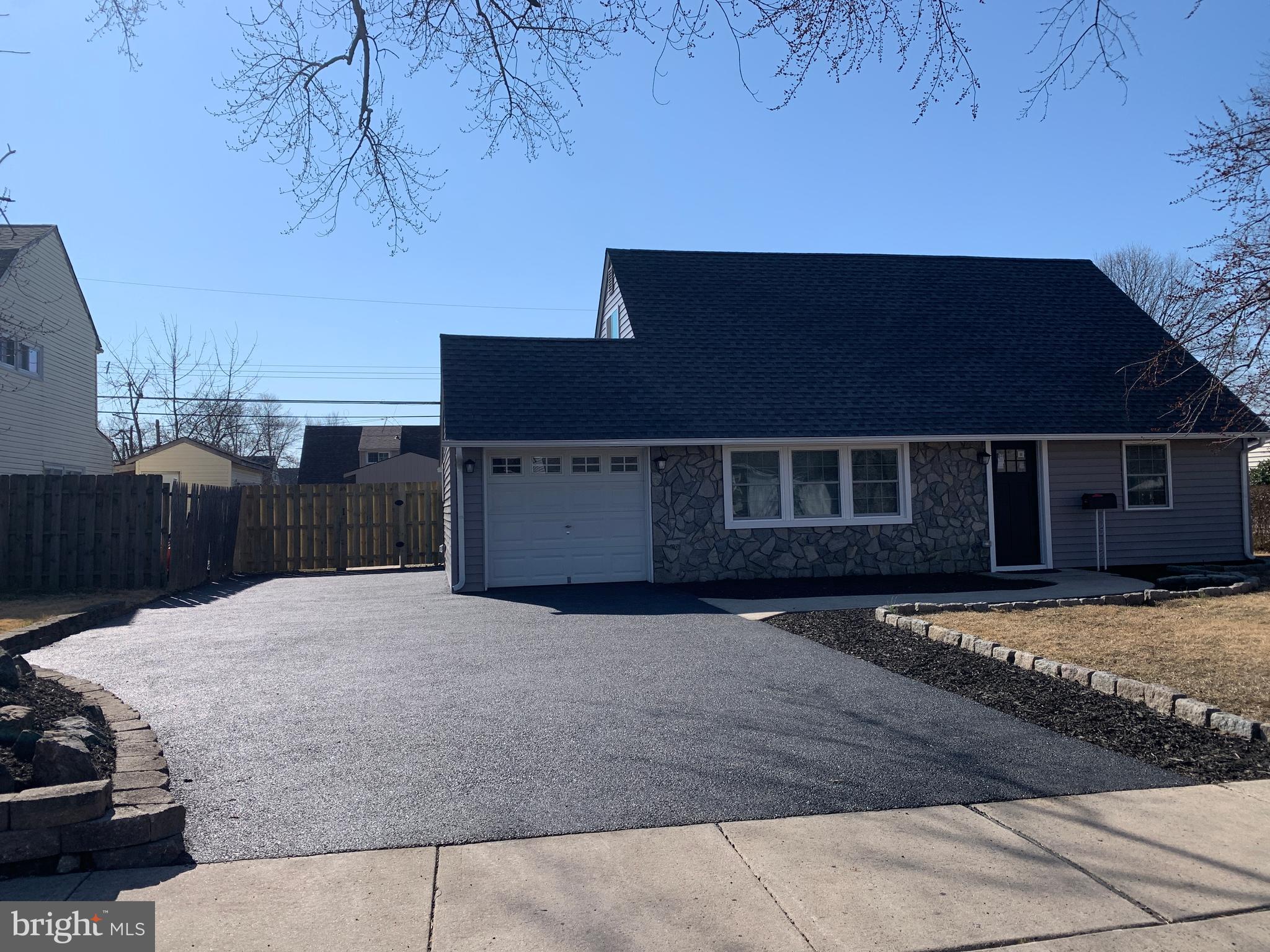 27 Quail Road Levittown, PA 19057 - Photo 1 of 39 Gallery Image 1