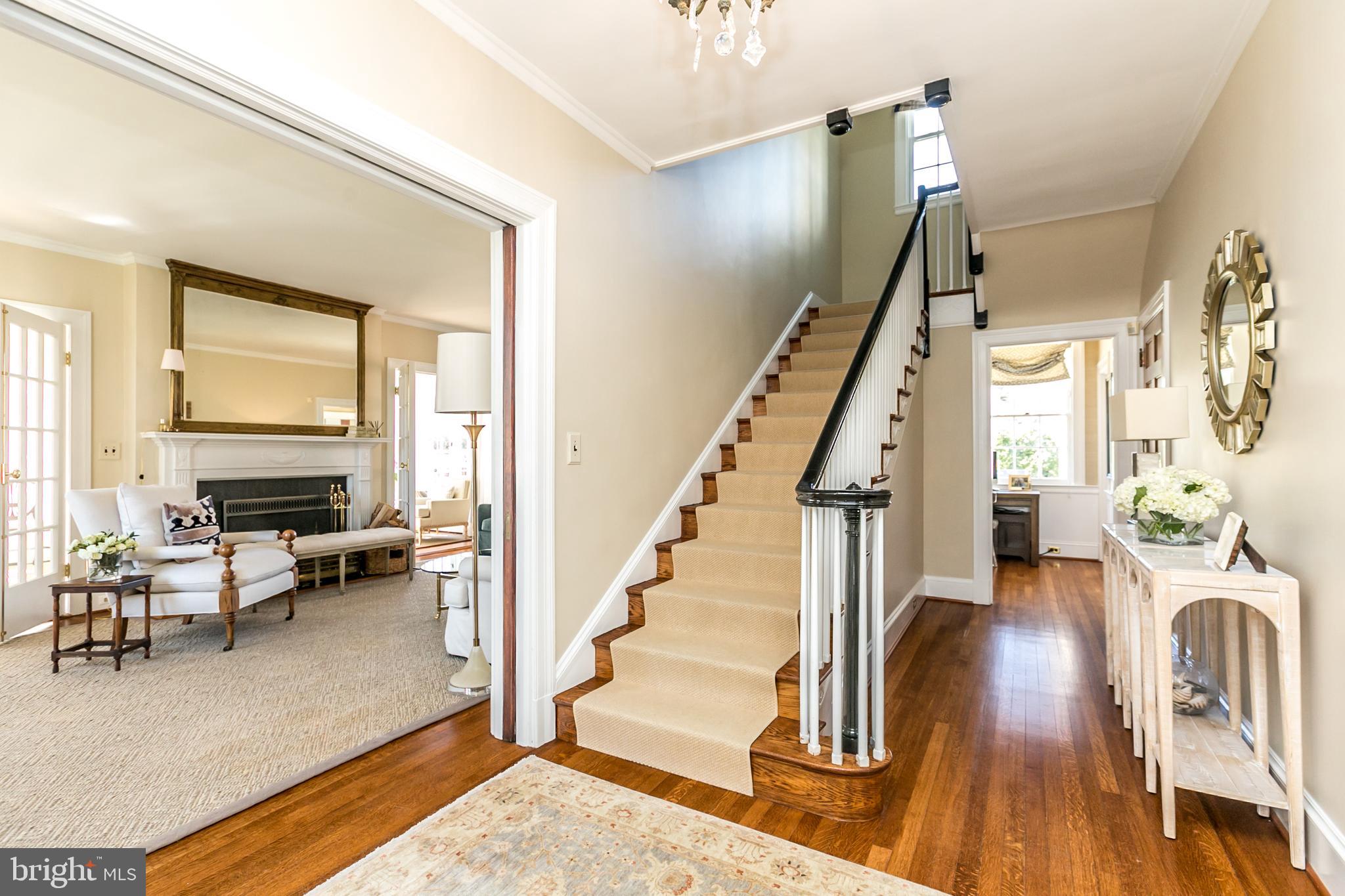 6306 Pinehurst Road Baltimore, MD 21212 - Photo 2 of 27