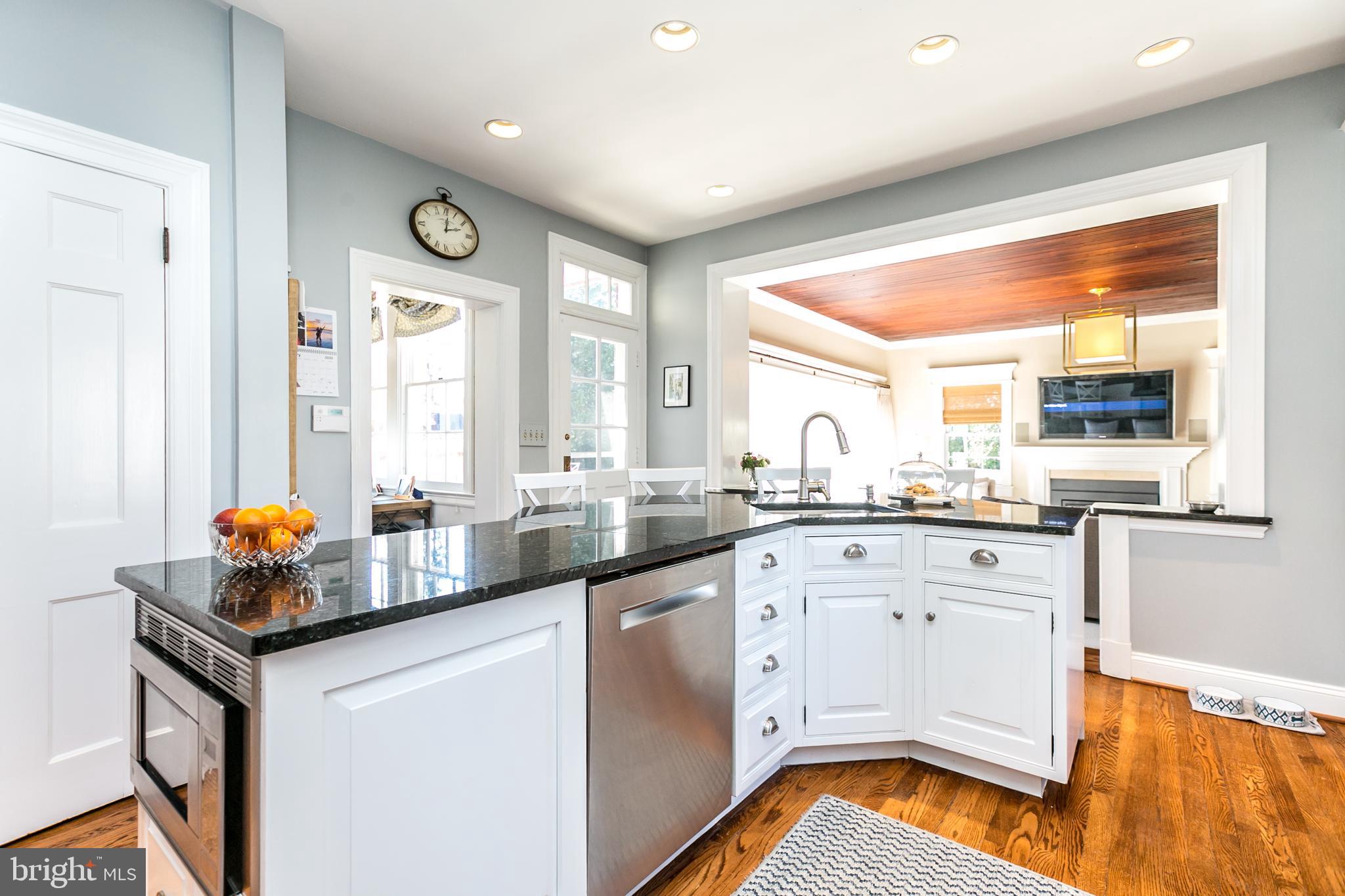 6306 Pinehurst Road Baltimore, MD 21212 - Photo 13 of 27