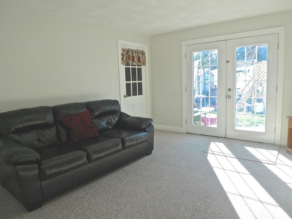3 Harwick Road Wakefield, MA 01880 - Photo 12 of 22