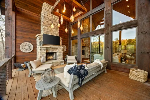 $2,895,000 | 450 Miracle Lane, Blue Ridge, GA 30513