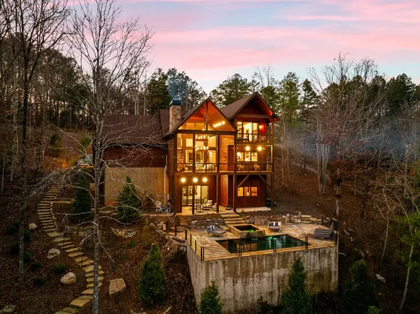 a view of a house with outdoor space