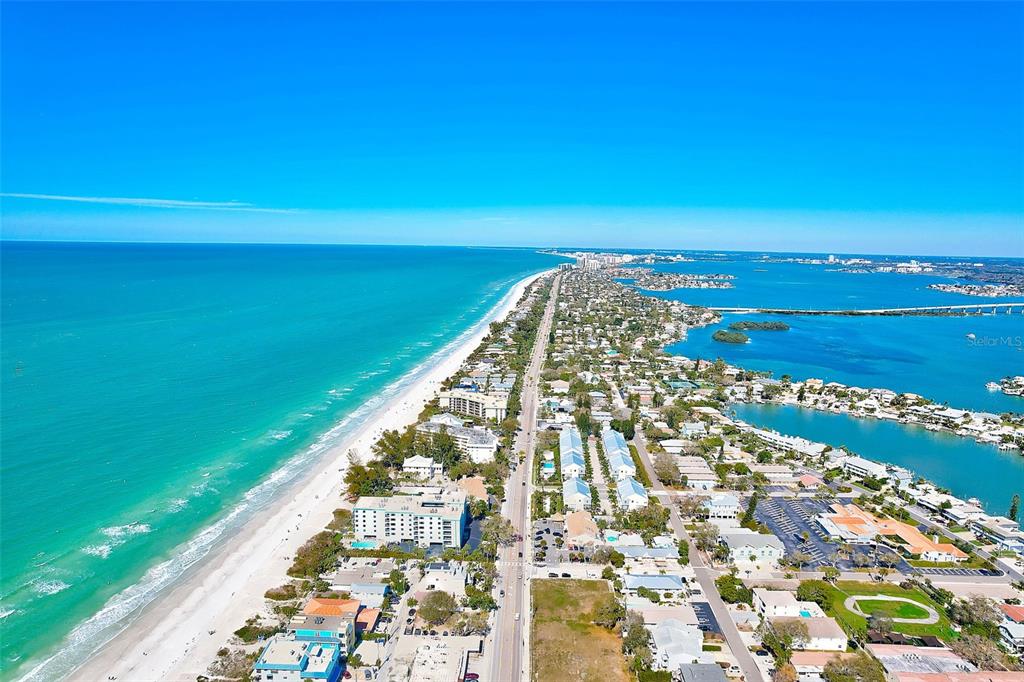 2064 Sunset Point Road, Unit 73 Clearwater, FL 33765 - Photo 55 of 58