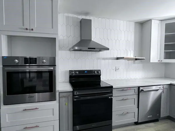 $3,200 | 20441 Northeast 30th Avenue, Unit 110, Miami, FL 33180