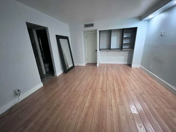 $3,200 | 20441 Northeast 30th Avenue, Unit 110, Miami, FL 33180