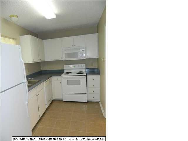 1728 Brightside Drive, Unit B Baton Rouge, LA 70820 - Photo 5 of 13 Gallery Image 5
