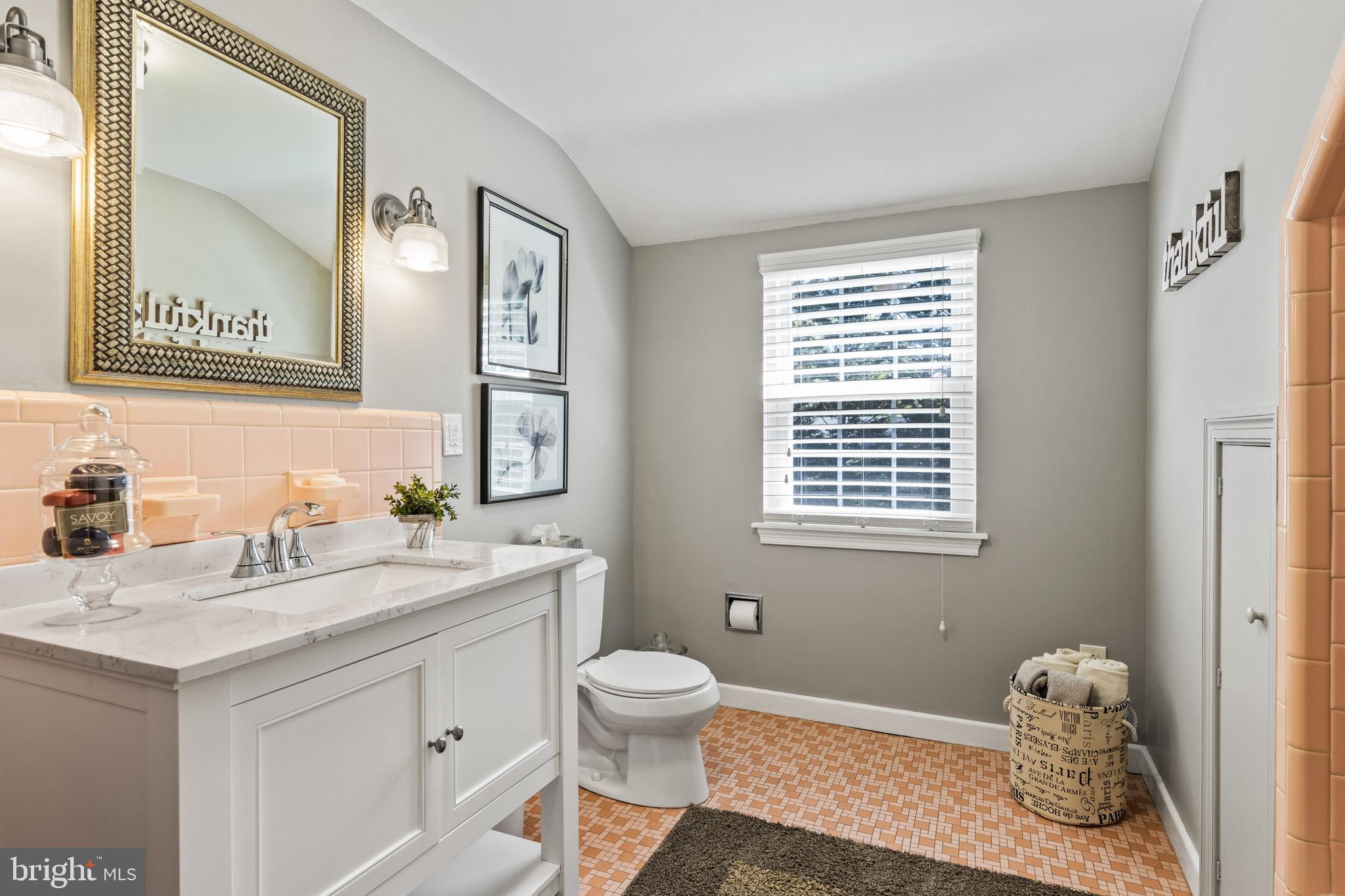 109 Orchard Road Paoli, PA 19301 - Photo 19 of 28 Shared hall bath