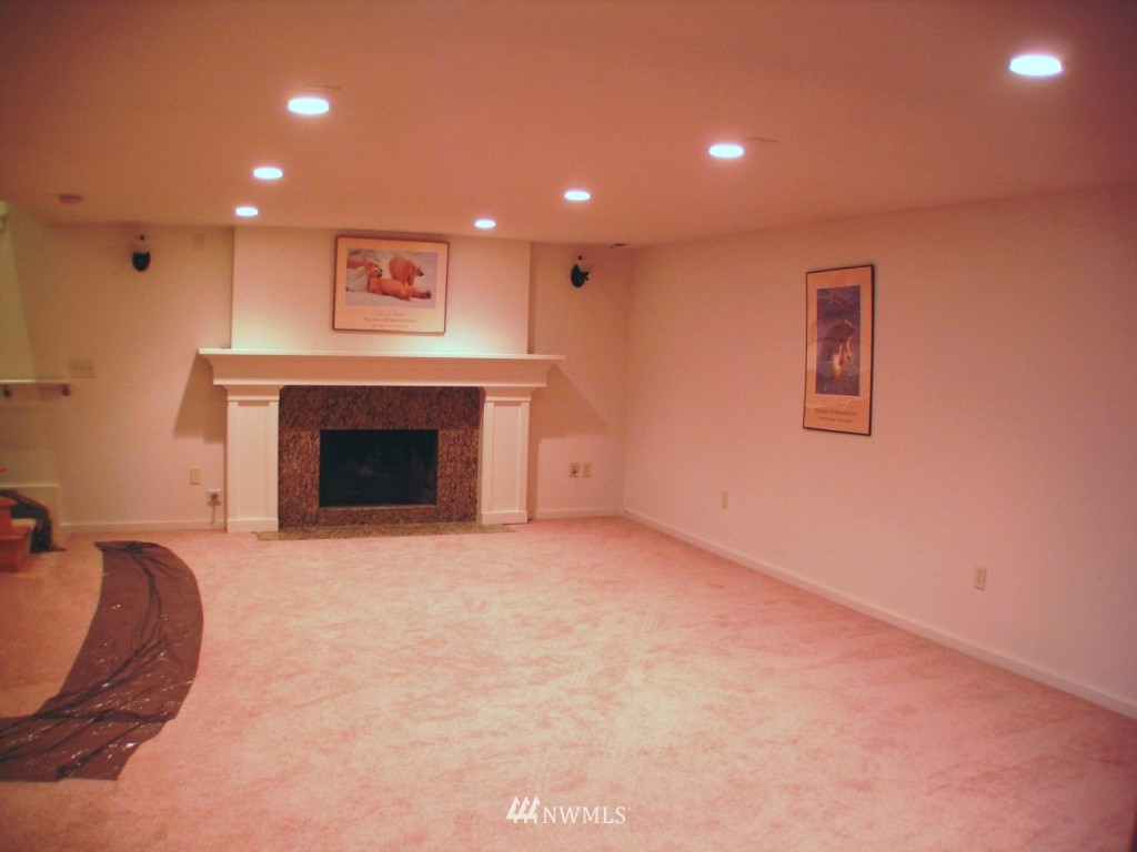 16504 Simonds Road Northeast Kenmore, WA 98028 - Photo 11 of 15 Gallery Image 11