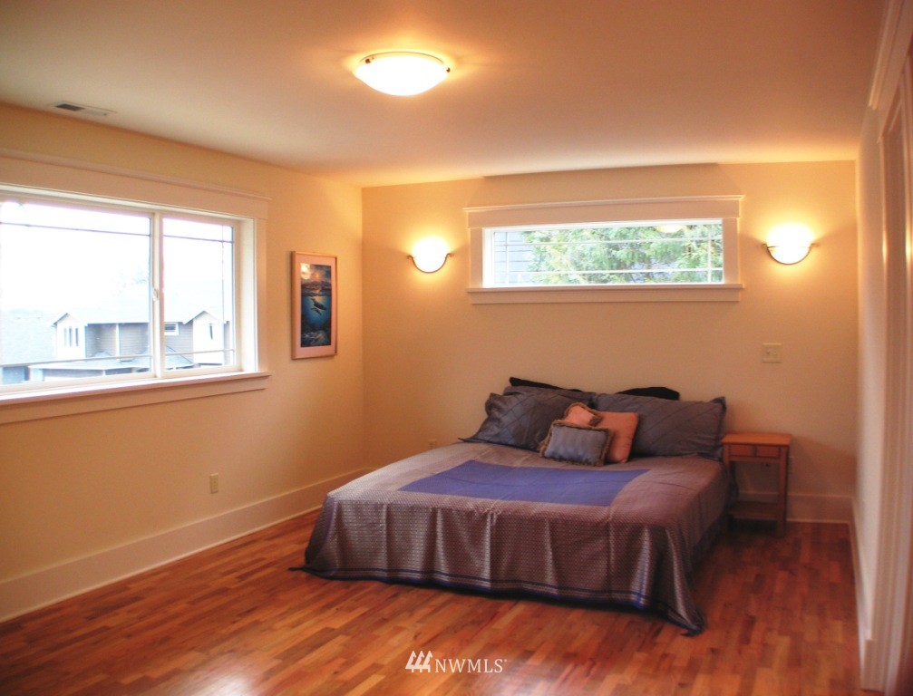 16504 Simonds Road Northeast Kenmore, WA 98028 - Photo 8 of 15 Gallery Image 8