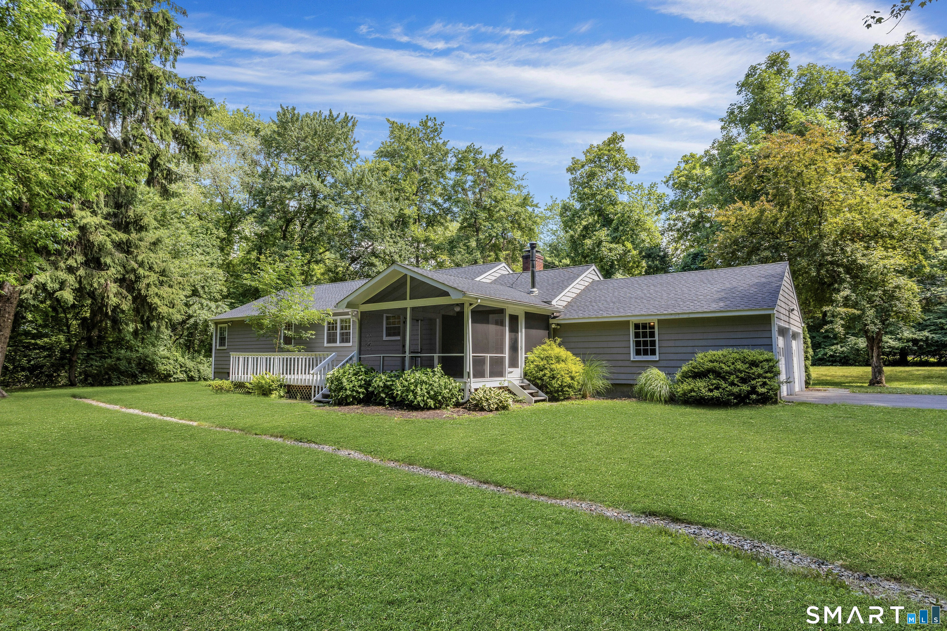195 Range Road Wilton, CT 06897 - Photo 4 of 25