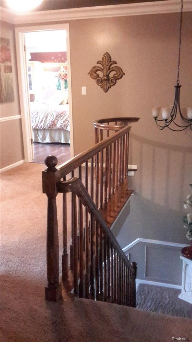 5626 Edgar Road Clarkston, MI 48346 - Photo 23 of 54 upstairs foyer