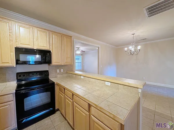 $1,675 | 809 Summer Breeze Drive, Unit 1505, Baton Rouge, LA 70810