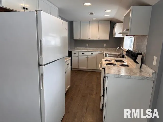 $67,500 | 1619 Elmwood Street, Jacksonville, IL 62650